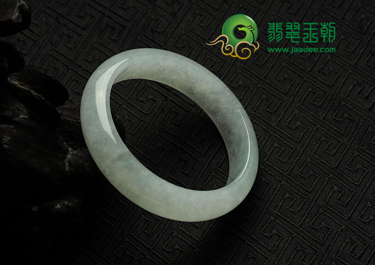 冰种缅甸翡翠手镯（56.3mm）
