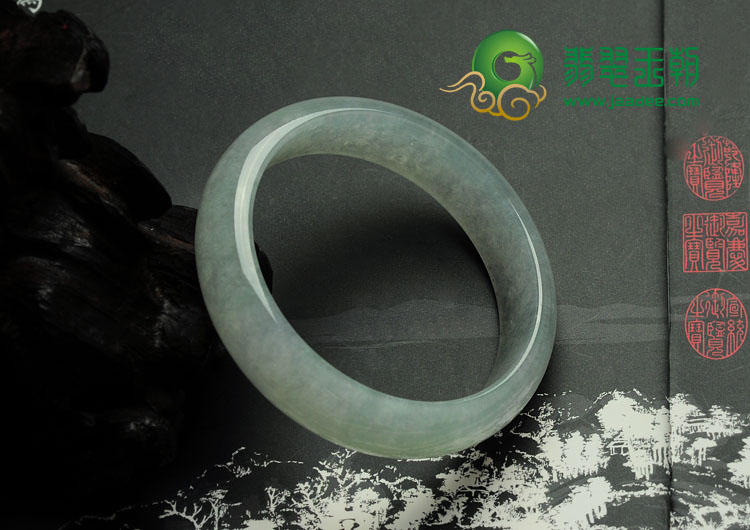 冰种淡晴水缅甸翡翠手镯（60.2mm）