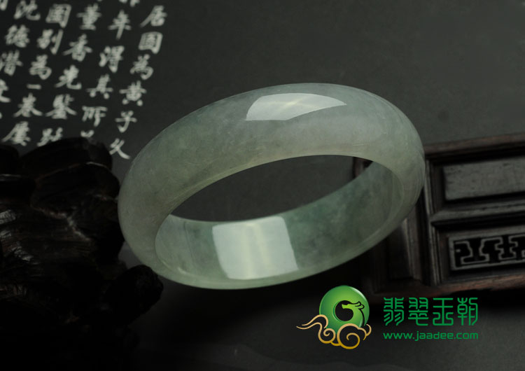冰种淡晴水缅甸翡翠手镯（60mm）