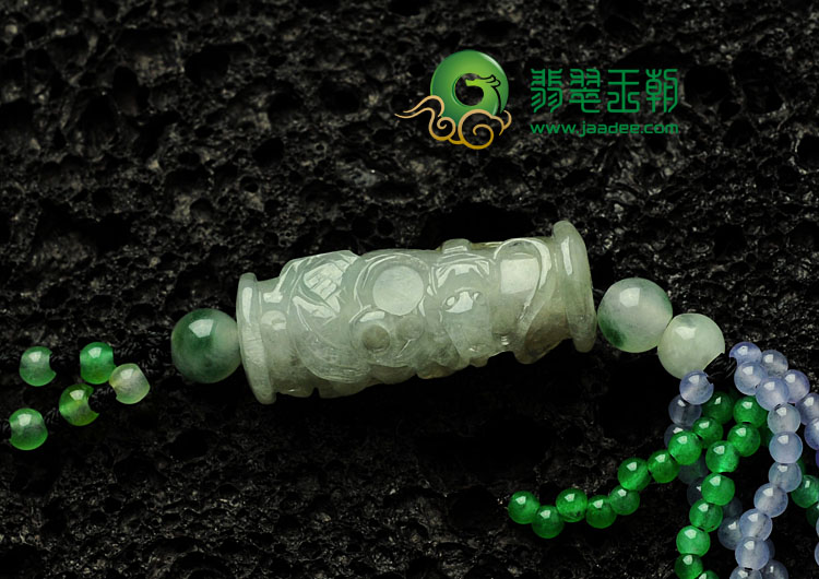 冰种晴水缅甸翡翠龙柱挂件