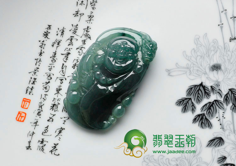 冰种蓝晴水缅甸翡翠降龙罗汉挂件