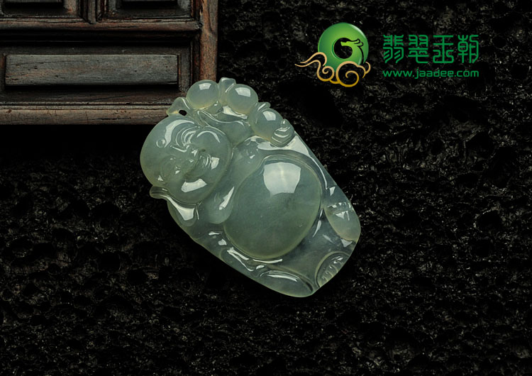 冰种晴水缅甸翡翠逍遥佛挂件