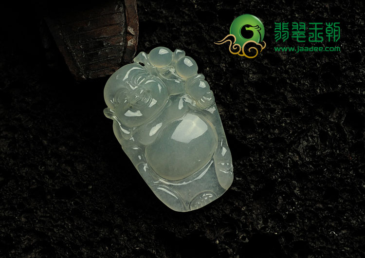 冰种晴水缅甸翡翠逍遥佛挂件