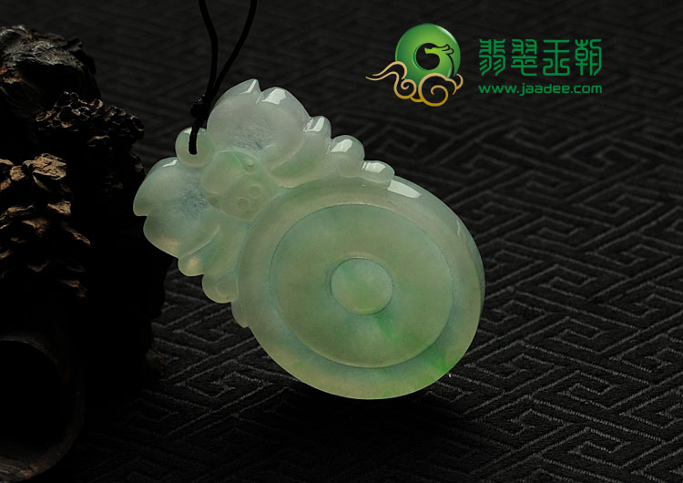 糯冰种晴水缅甸翡翠福在眼前挂件