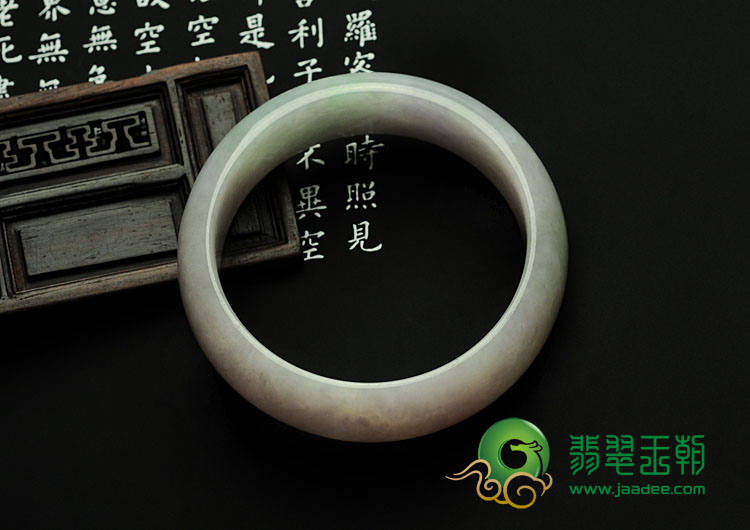 糯冰种春带彩缅甸翡翠手镯（56.5mm）