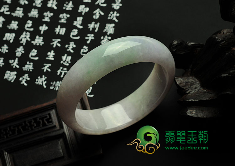 糯冰种春带彩缅甸翡翠手镯（56.5mm）