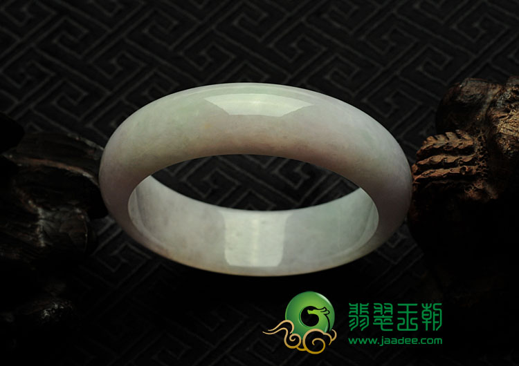 糯冰种春带彩缅甸翡翠手镯（56.5mm）