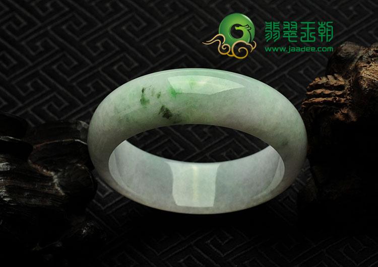 糯冰种春带彩缅甸翡翠手镯（57.6mm）