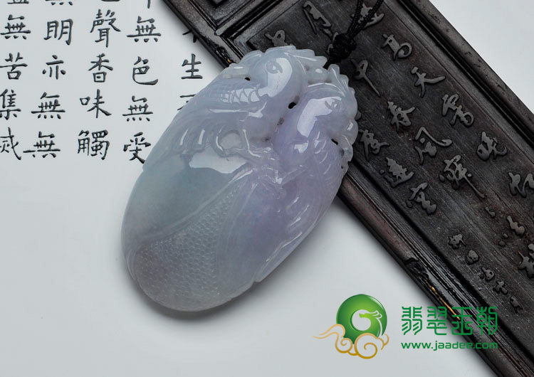 糯冰种春带彩缅甸翡翠英明神武挂件