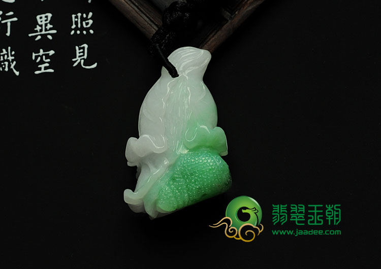 细糯种白底青缅甸翡翠白菜挂件