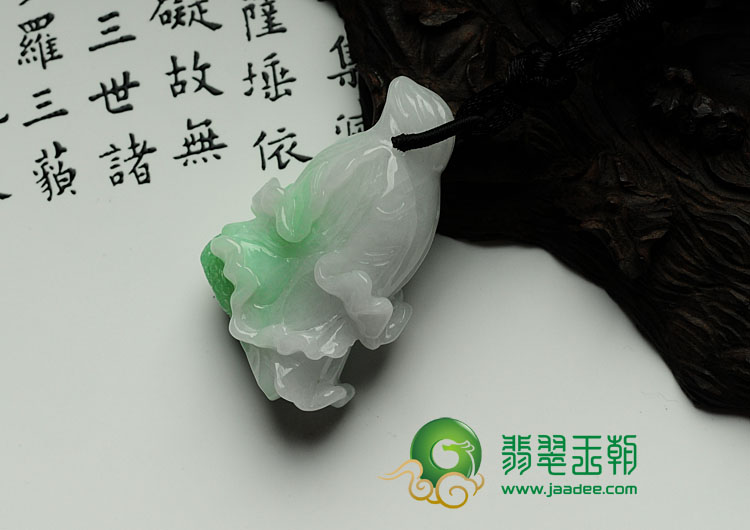 细糯种白底青缅甸翡翠白菜挂件