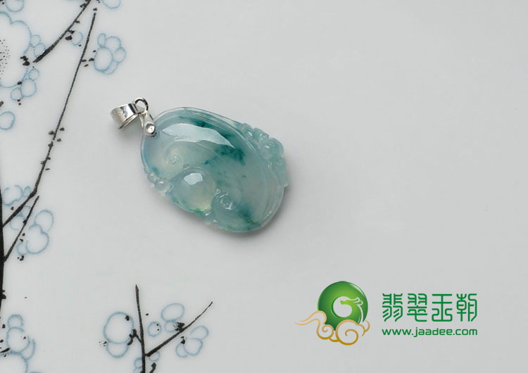 冰种飘花缅甸翡翠如意挂件
