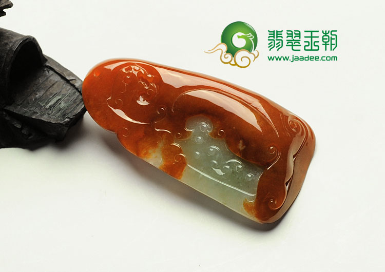 糯冰种红翡缅甸翡翠鱼龙变挂件