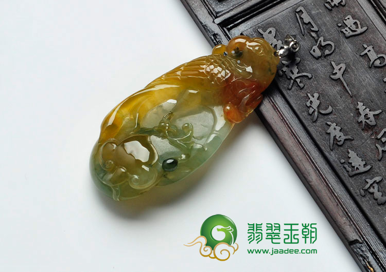 冰种黄翡飘花缅甸翡翠英明神武挂件