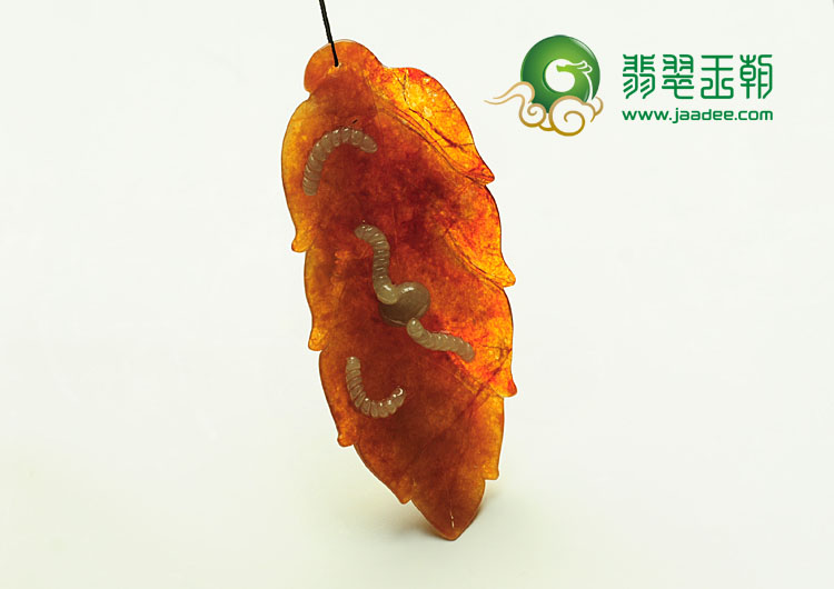 糯冰种红黄翡缅甸翡翠一叶春蚕挂件