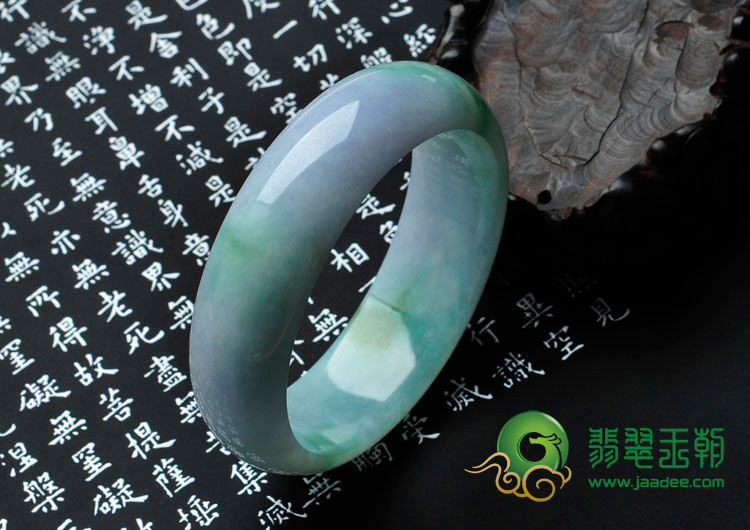 糯冰种春带彩缅甸翡翠手镯（57.3）
