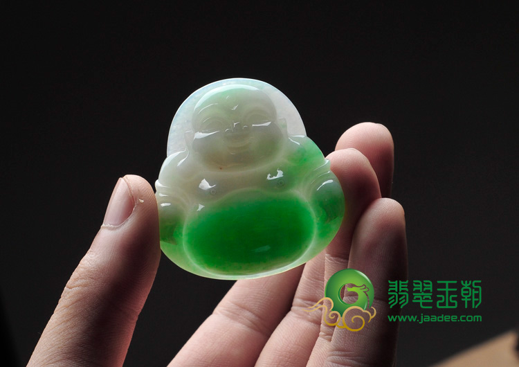 糯冰种豆色缅甸翡翠玉佛挂件
