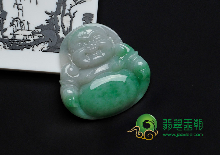 糯冰种豆色缅甸翡翠玉佛挂件