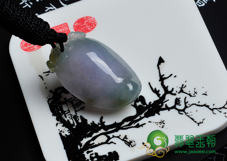 糯冰种三彩缅甸翡翠寿桃挂件