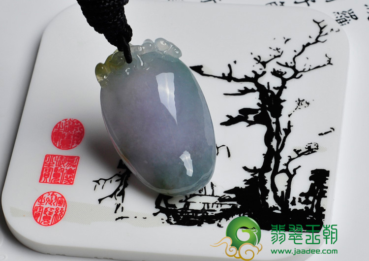 糯冰种三彩缅甸翡翠寿桃挂件
