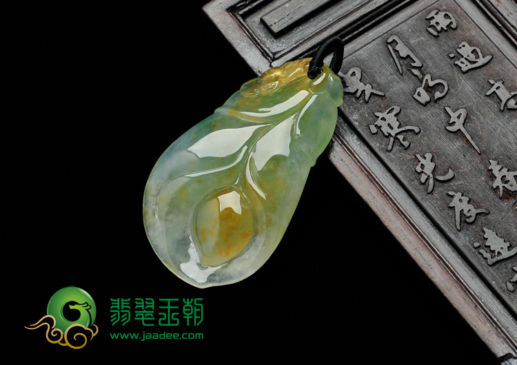 冰种黄加绿缅甸翡翠玉兰花挂件