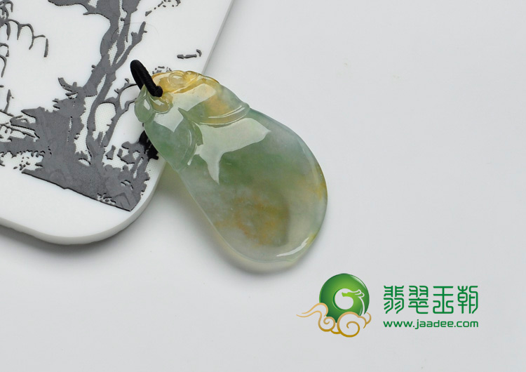 冰种黄加绿缅甸翡翠玉兰花挂件