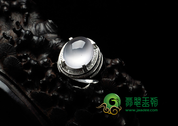 玻璃种缅甸翡翠莹光镶白金男戒（真钻）