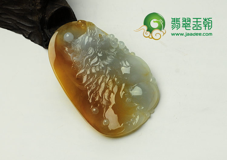 冰种红黄翡缅甸翡翠狼头挂件