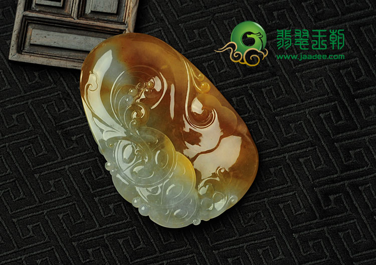 冰种红黄翡缅甸翡翠狼头挂件