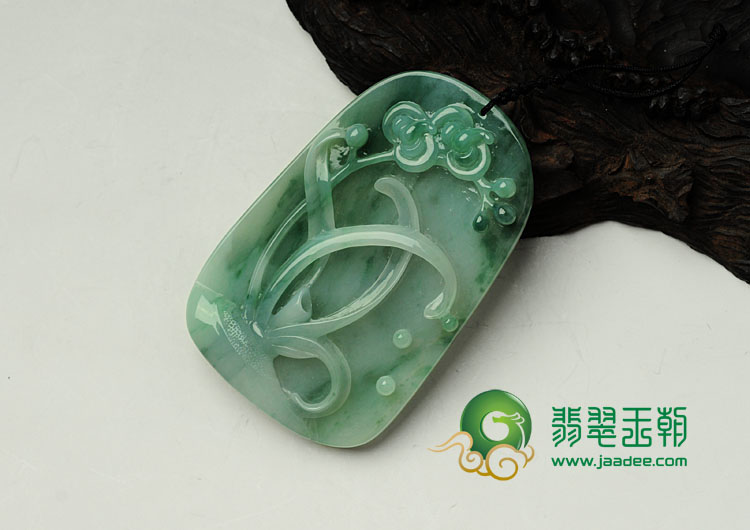 糯冰种飘花缅甸翡翠岁寒三友挂件