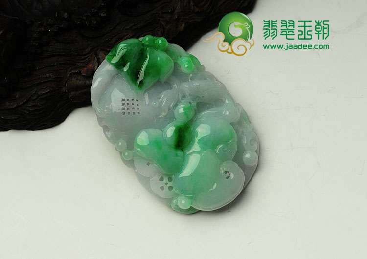 糯冰种飘翠缅甸翡翠龙行如意挂件