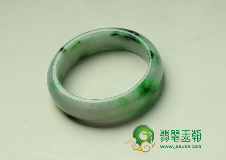 糯冰种春带彩缅甸翡翠手镯（58.4mm）
