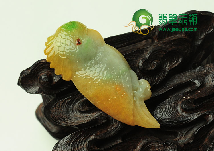 糯冰种三彩缅甸翡翠英明神武挂件
