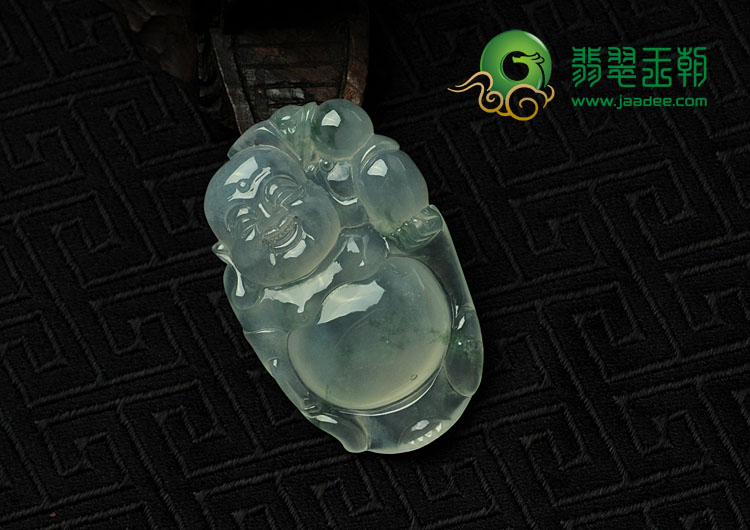 冰玻种飘花缅甸翡翠逍遥佛挂件