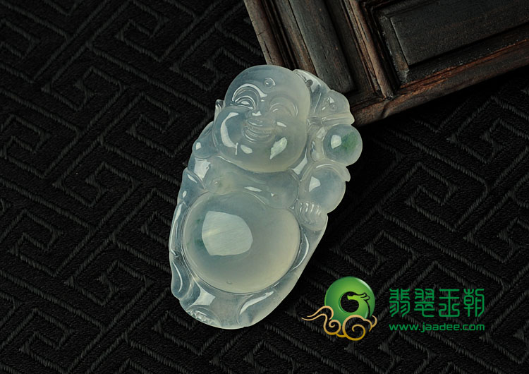 冰种略飘花缅甸翡翠逍遥佛挂件