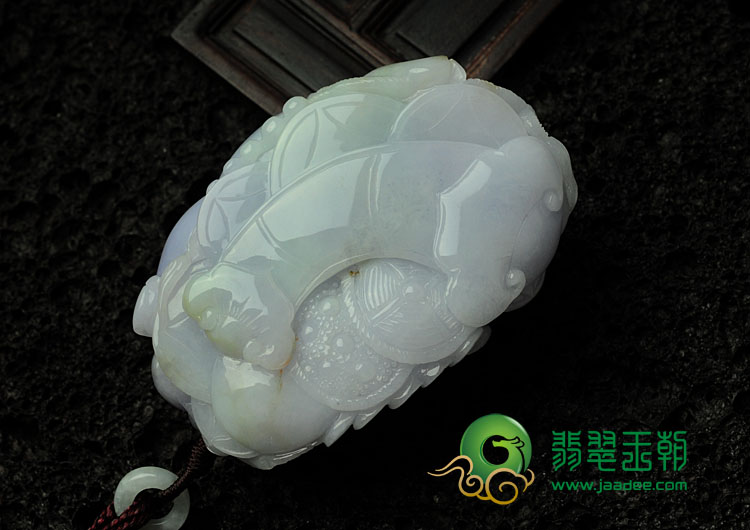 糯冰种紫罗兰缅甸翡翠貔貅手玩件