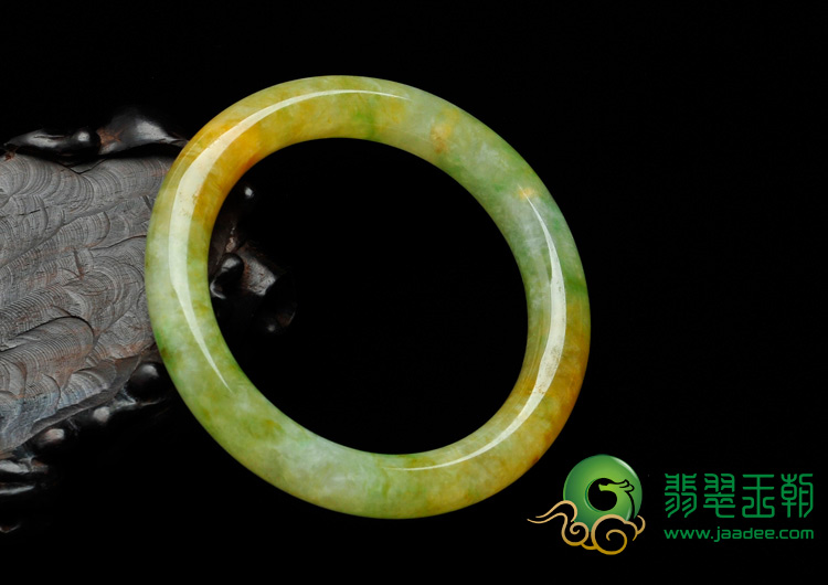 糯冰种黄翡略飘翠缅甸翡翠圆条手镯（55.8mm）