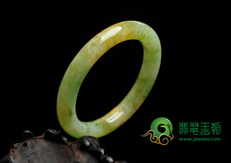 糯冰种黄翡略飘翠缅甸翡翠圆条手镯（55.8mm）