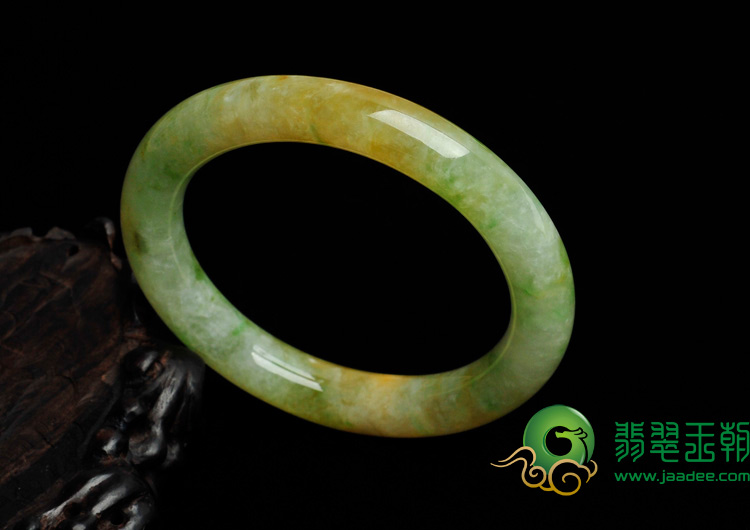 糯冰种黄翡略飘翠缅甸翡翠圆条手镯（55.8mm）