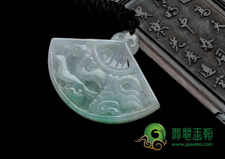 糯冰种晴水略带翠缅甸翡翠有凤来仪挂件
