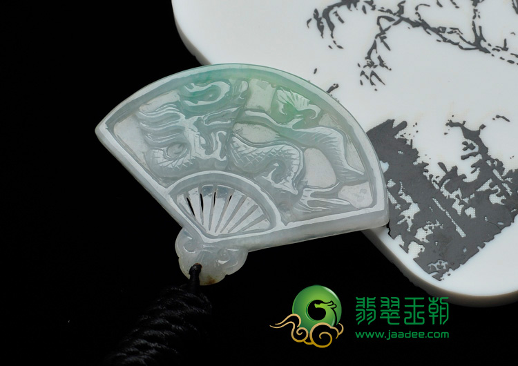 糯冰种晴水略带翠缅甸翡翠有凤来仪挂件