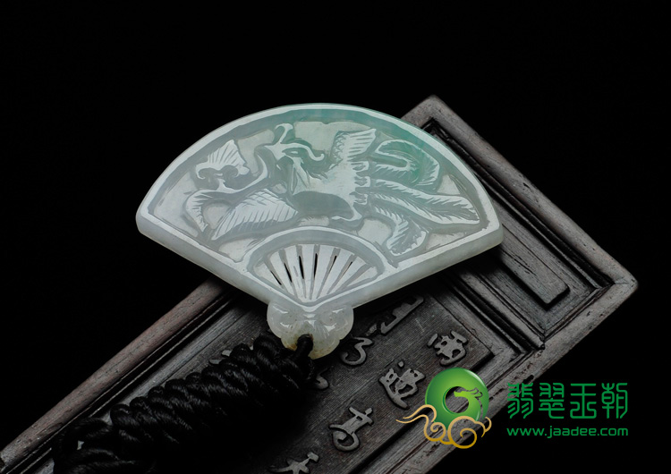 糯冰种晴水略带翠缅甸翡翠有凤来仪挂件