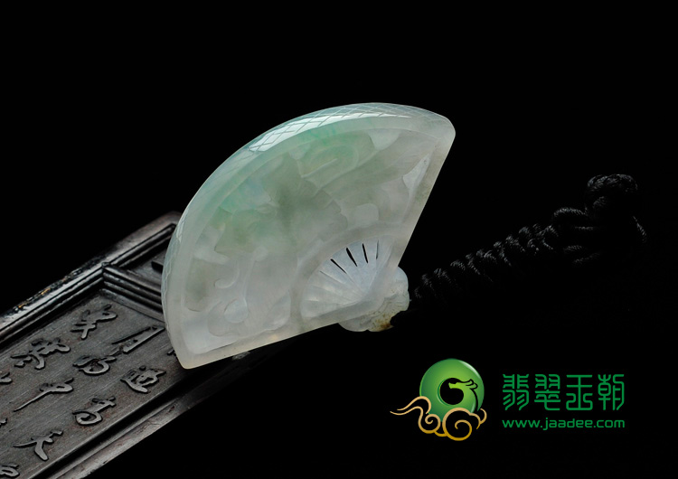 糯冰种晴水略带翠缅甸翡翠有凤来仪挂件