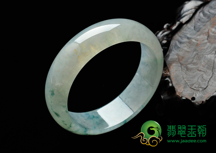 冰种飘花缅甸翡翠手镯（58.8mm）