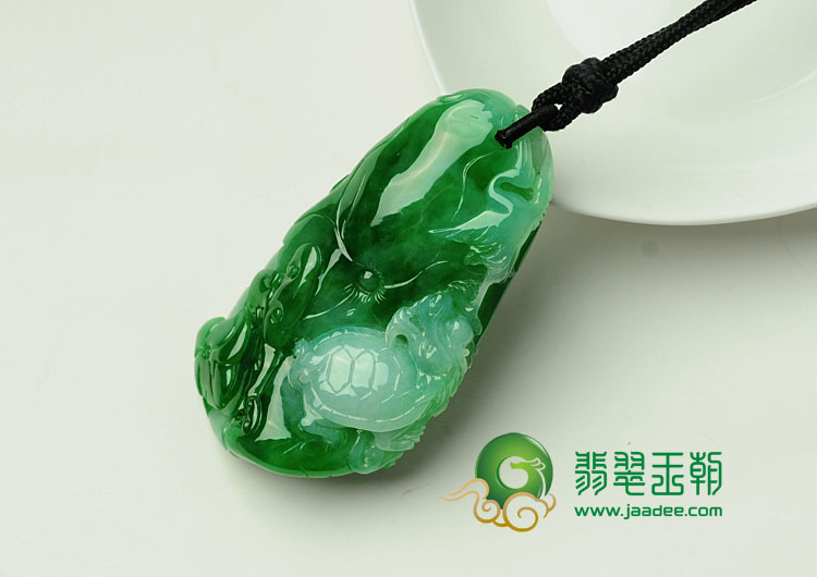 糯冰种阳绿缅甸翡翠独占鳌头挂件