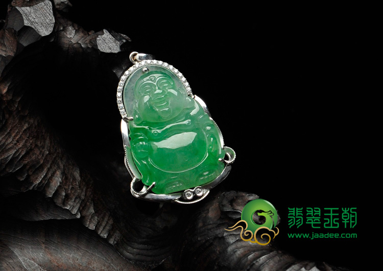 糯冰种苹果绿缅甸翡翠镶白金玉佛胸坠