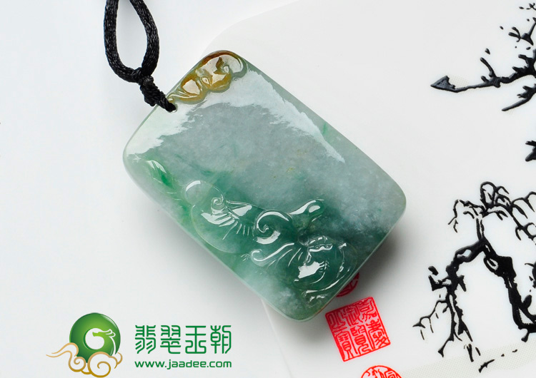 细糯种蓝晴水略带黄翡缅甸翡翠双兔送福挂件