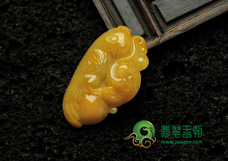 糯冰种黄翡英明神武挂件