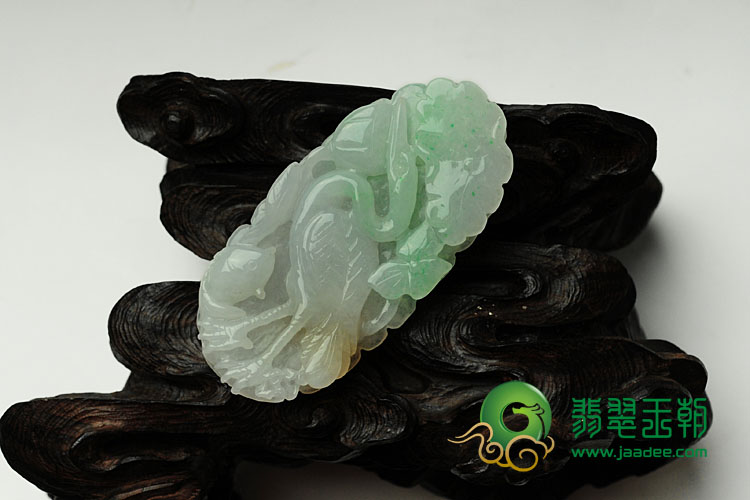 糯冰种淡三彩缅甸翡翠一路连科挂件
