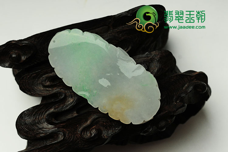 糯冰种淡三彩缅甸翡翠一路连科挂件